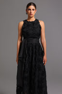 Runa Sleeveless Round Neck Flowers Midi Dress