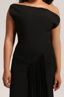 Juny Oblique Shoulder Sleeveless Folds Midi Dress