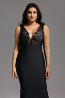 Janano Lace Deep V Maxi Dress - Black