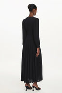 Liaco Elegant Contour V Neck Long Sleeve Ruched Lace Knit Black Maxi Dress